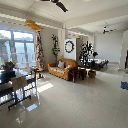 Aizawl Homestay Exteriör bild