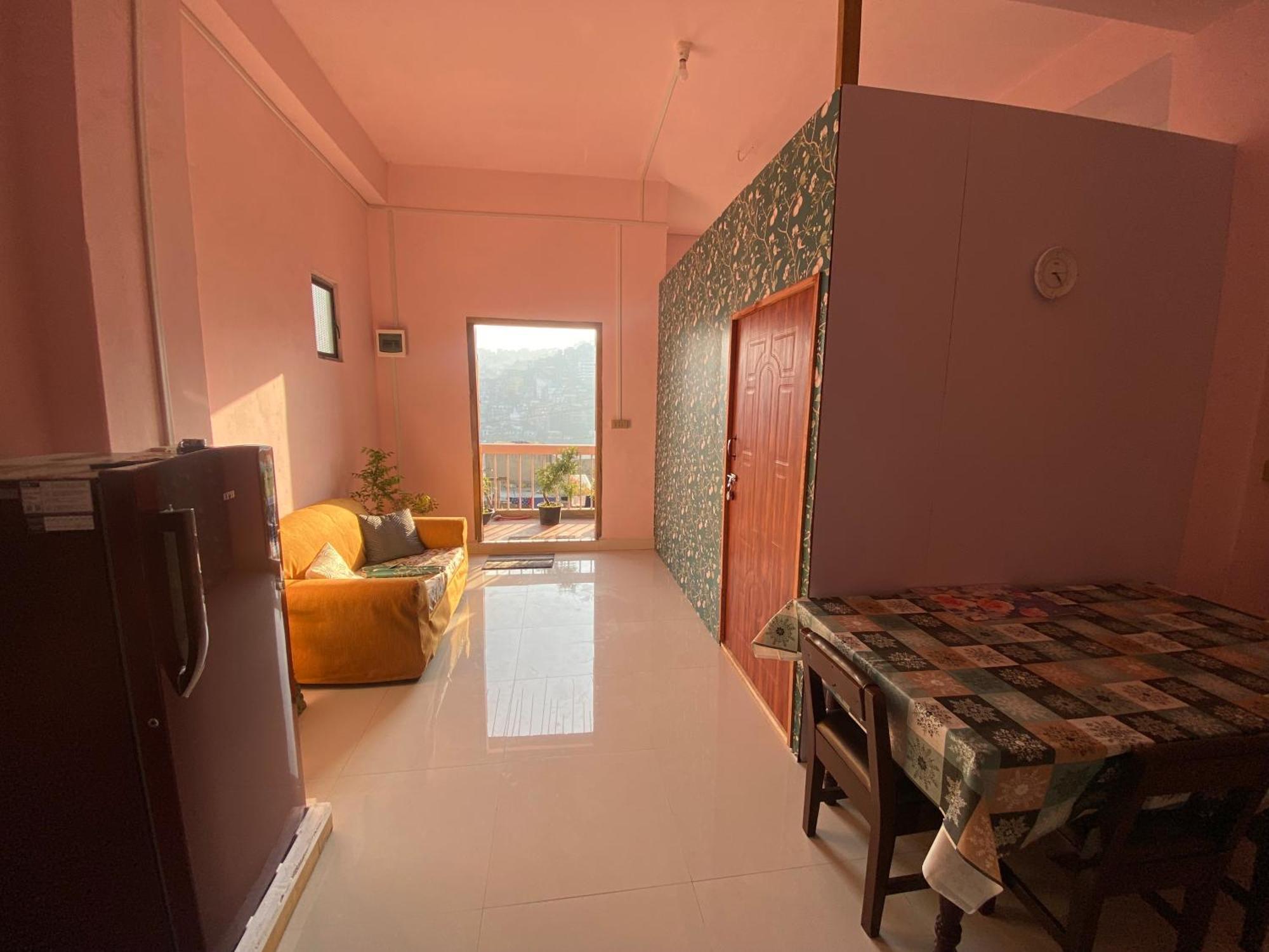 Aizawl Homestay Exteriör bild