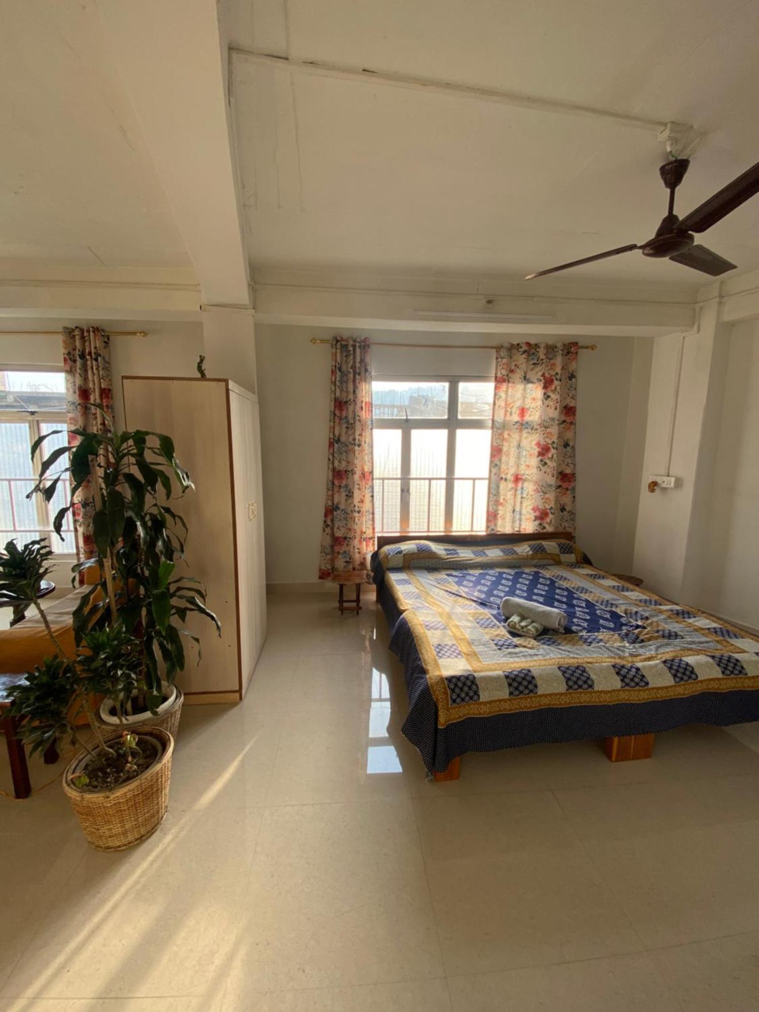 Aizawl Homestay Exteriör bild