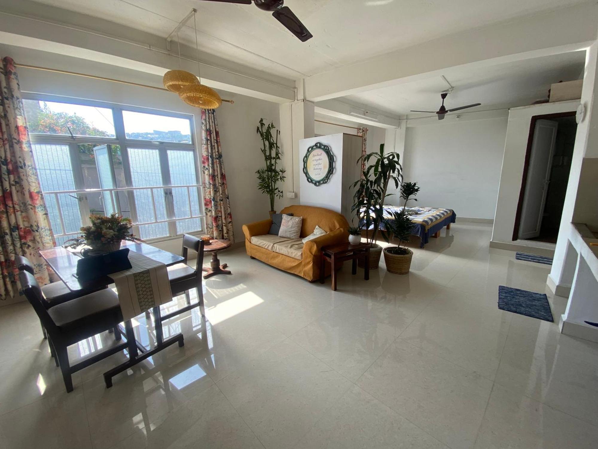 Aizawl Homestay Exteriör bild